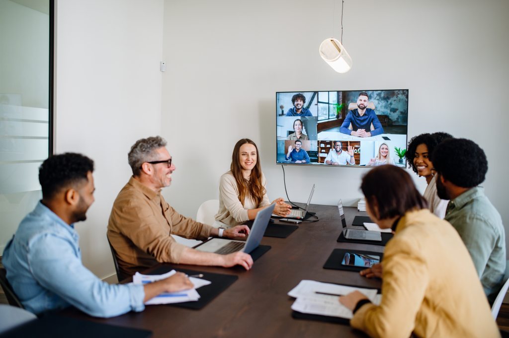 UCaaS in Marketing: Connecting Remote Teams and Improving Service Delivery